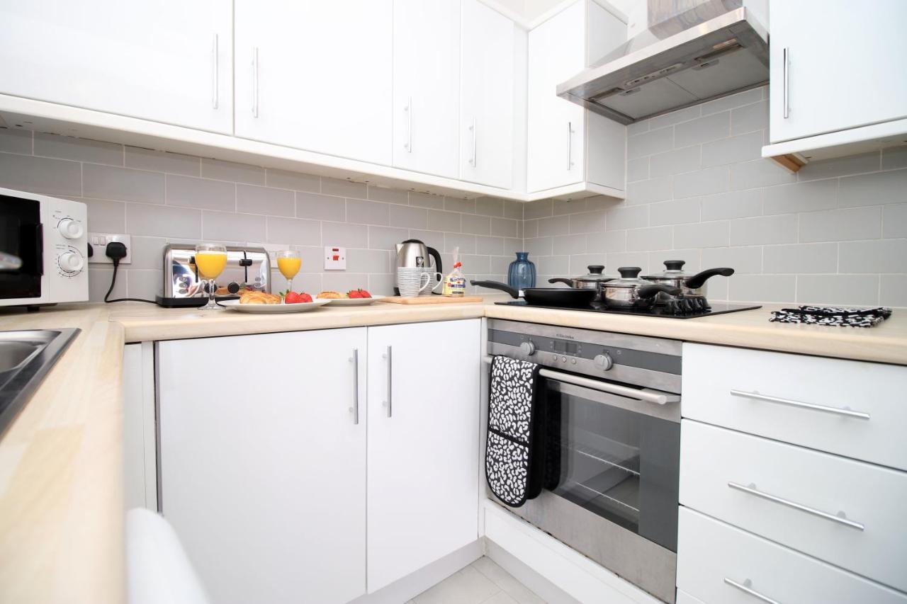 St Thomas Loft Views By Ssw - 2Br, Parking, Sleeps 4, Easy Access To City Centre, Marina, Beach And M4 Swansea Exterior foto